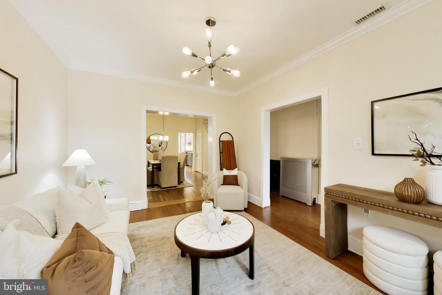 1404 Constitution Ave Ne Property Photo 4