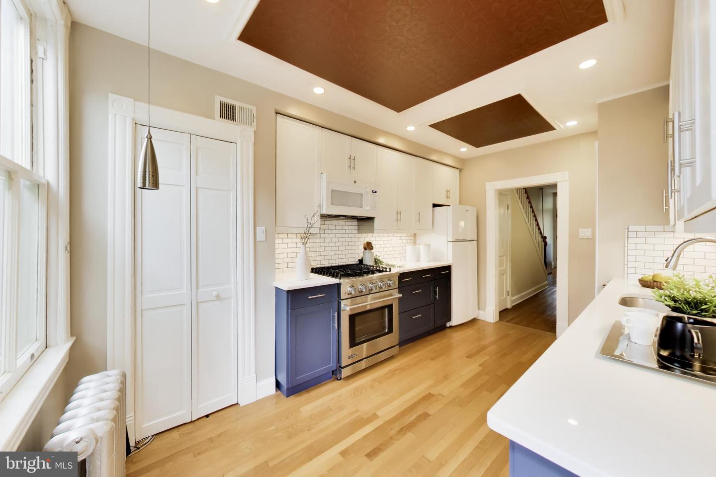 1404 Constitution Ave Ne Property Photo 10
