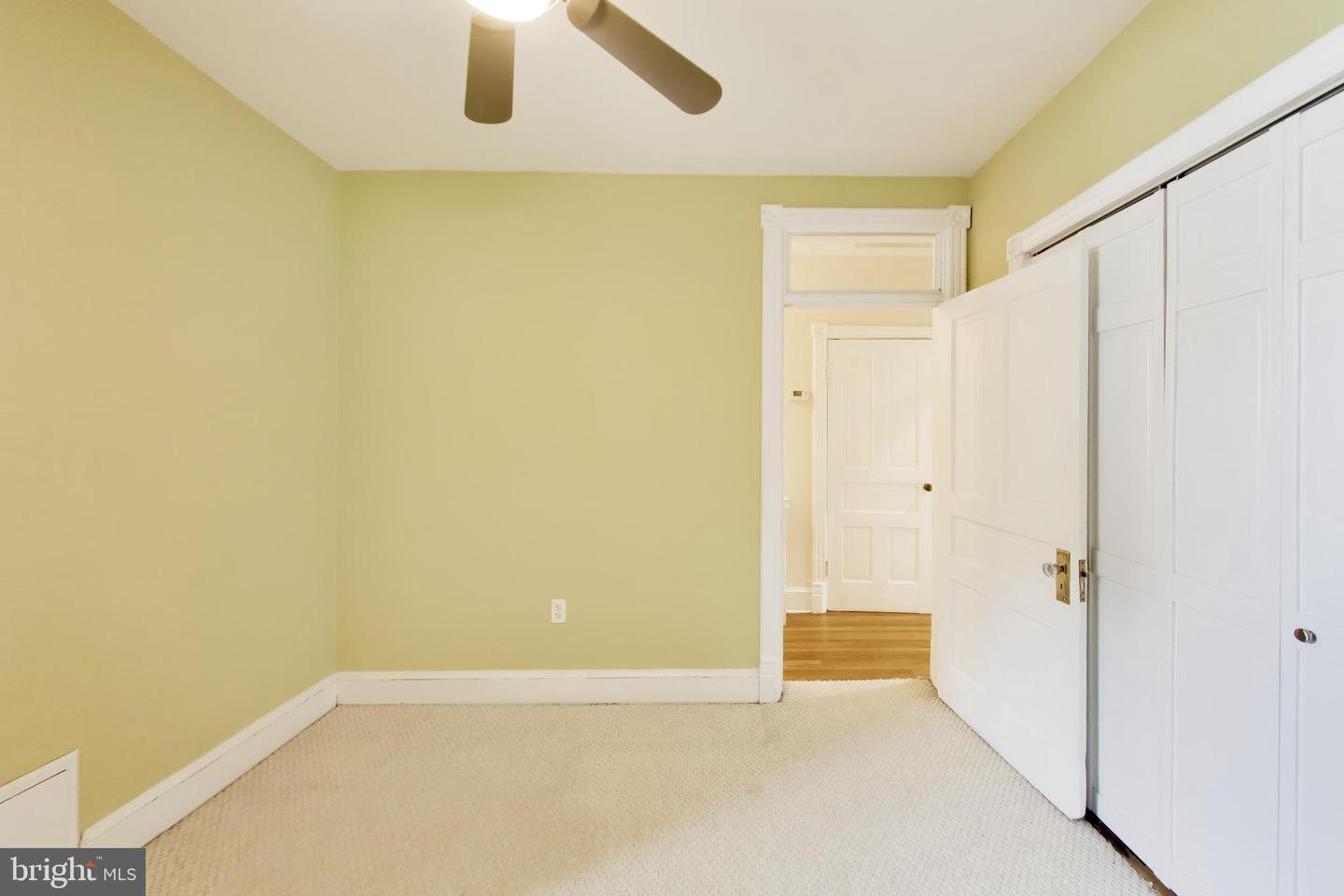 1404 Constitution Ave Ne Property Photo 17