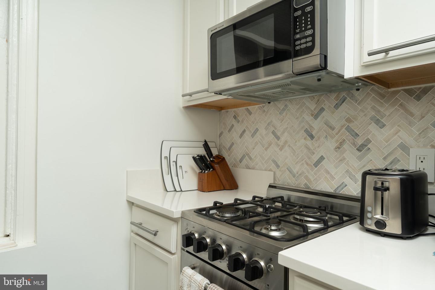3237 N St Nw #19 Property Photo 11