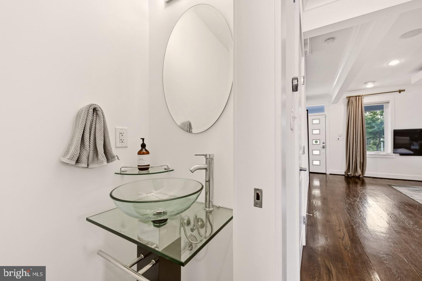 700 Longfellow St Nw Property Photo 10