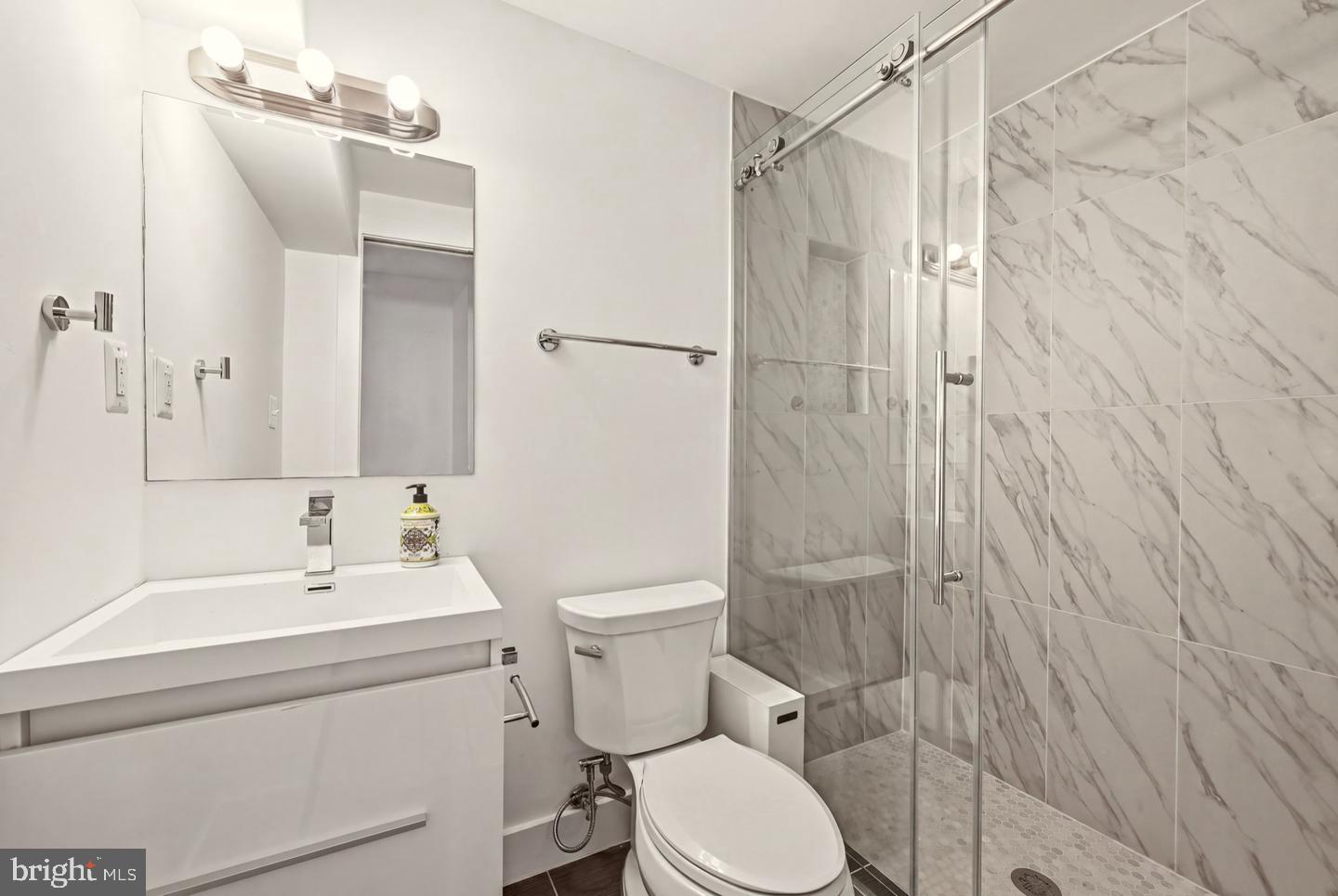 700 Longfellow St Nw Property Photo 24