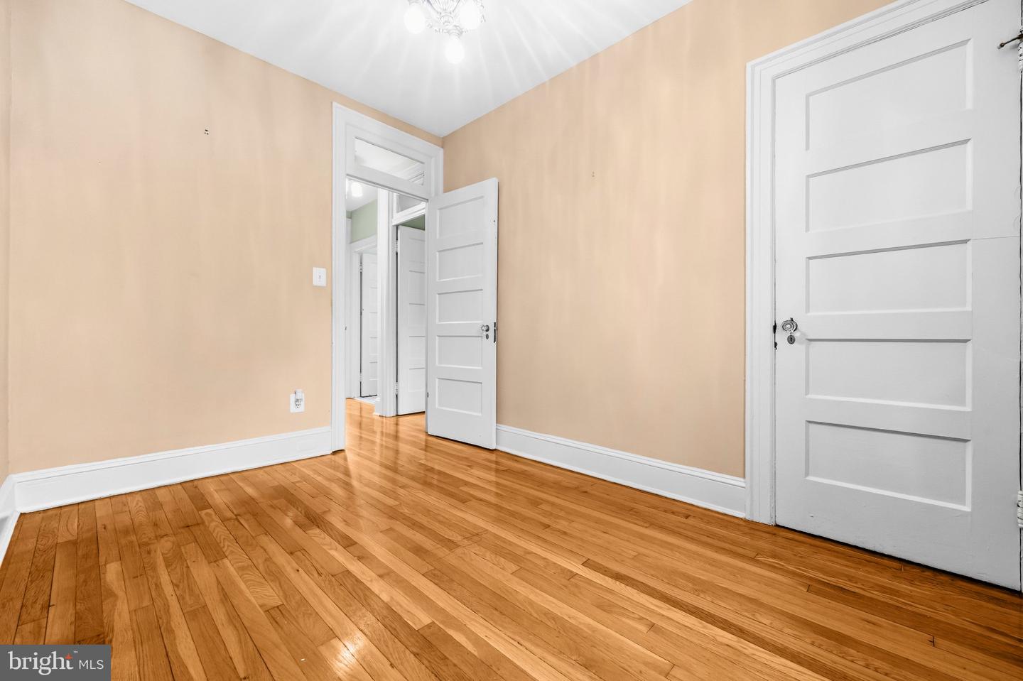 617 Fern Pl Nw Property Photo 16