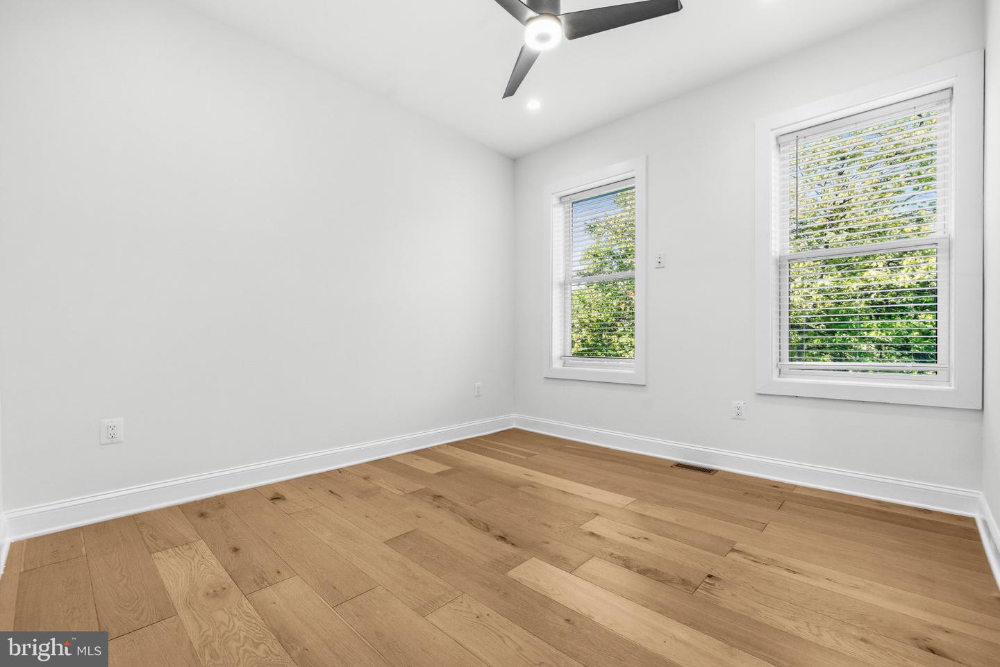 907 L St Ne Property Photo 19