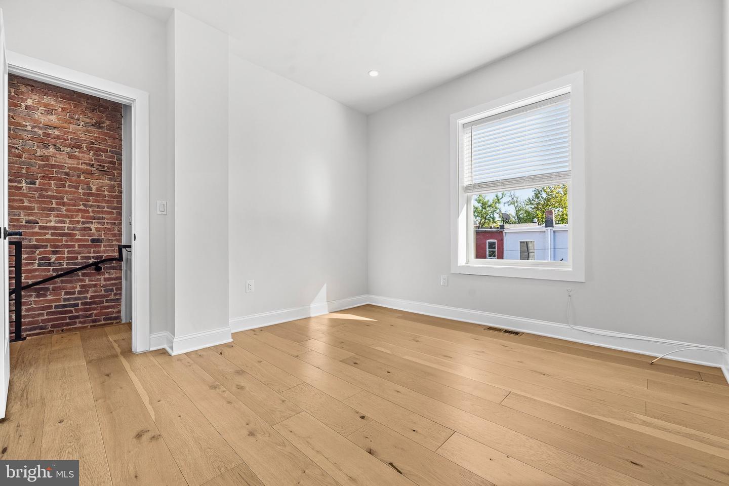 907 L St Ne Property Photo 25