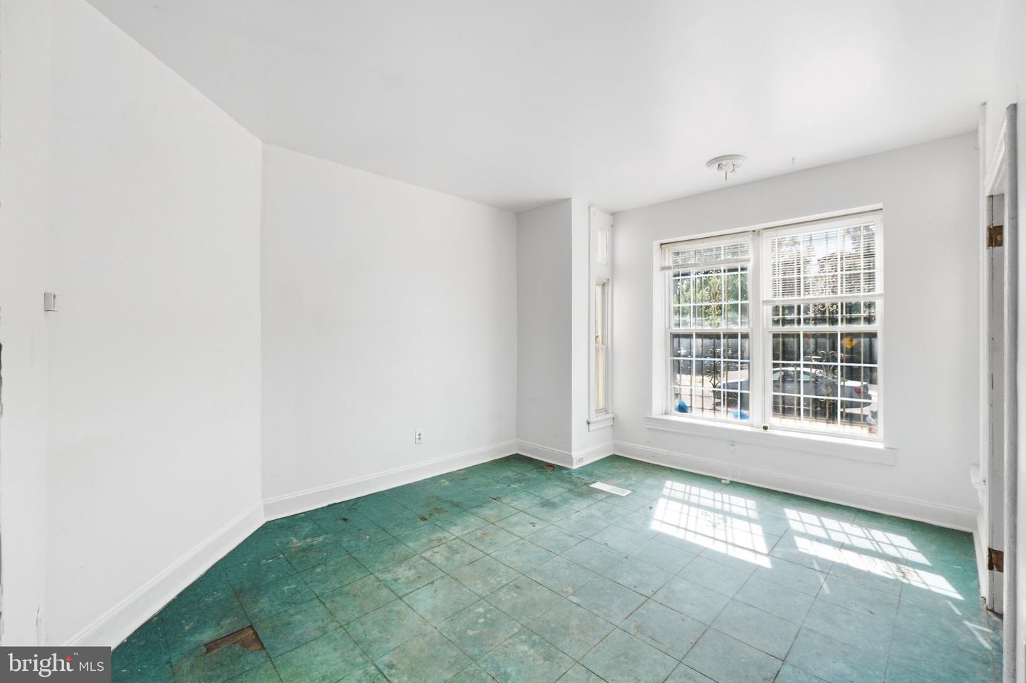 509 Florida Ave Nw Property Photo 4