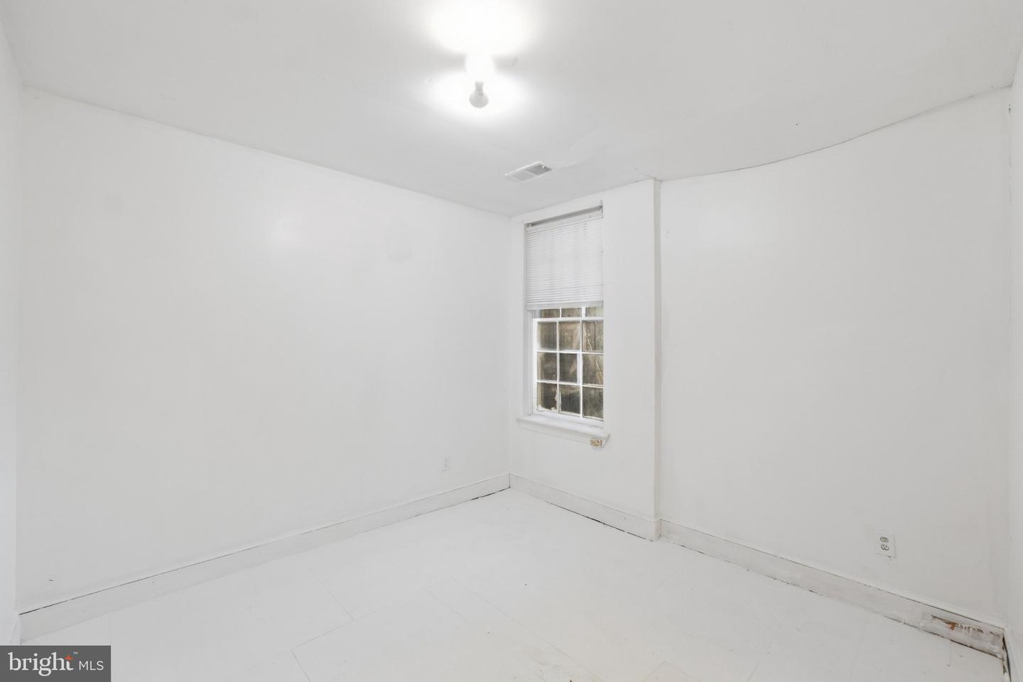 509 Florida Ave Nw Property Photo 7