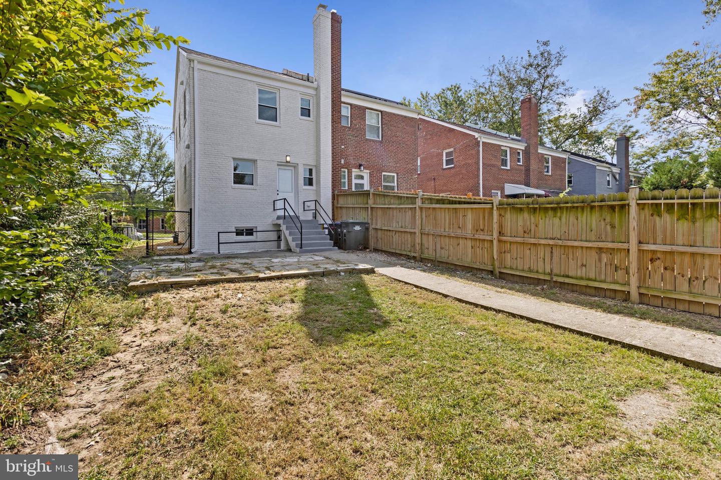 932 Southern Ave Se Property Photo 38