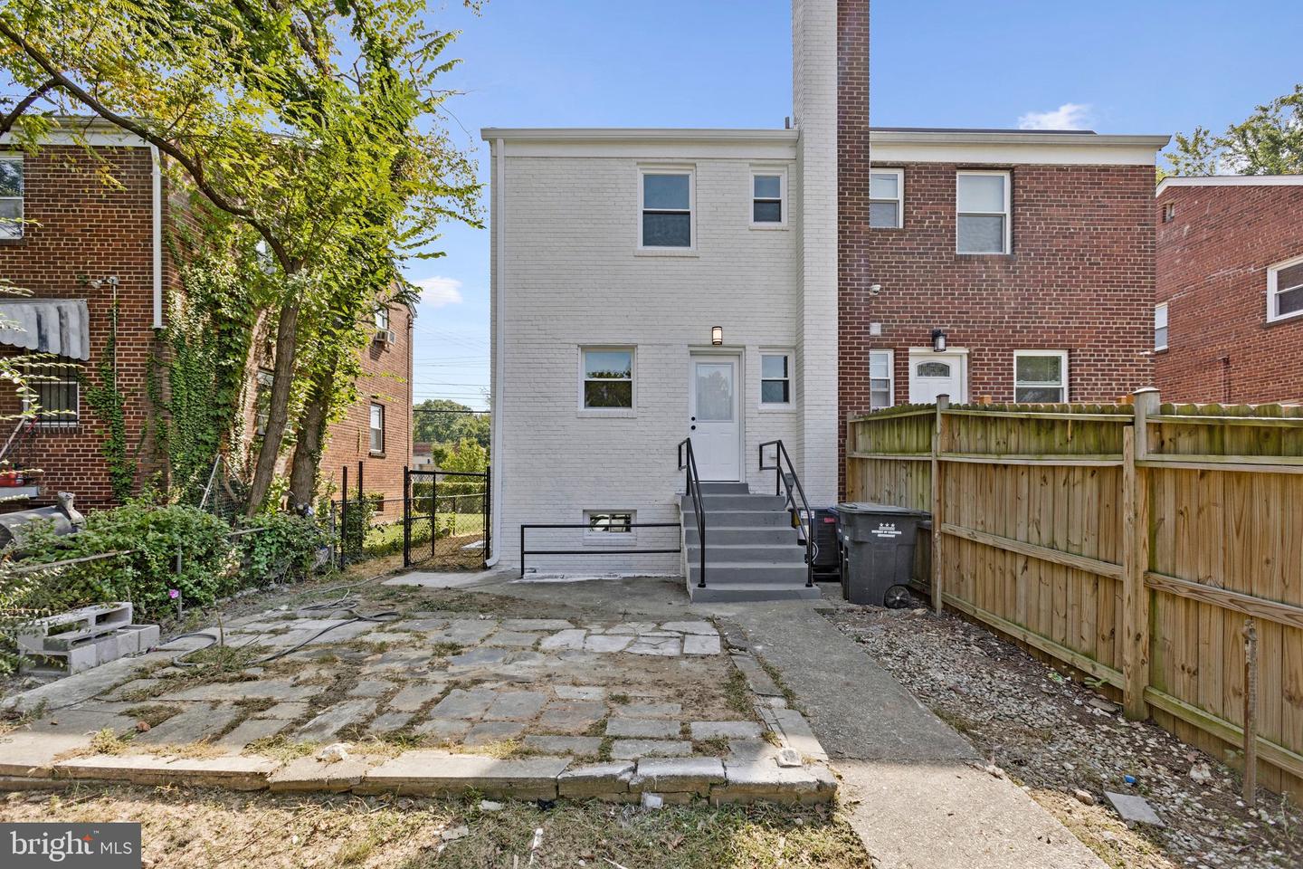 932 Southern Ave Se Property Photo 39