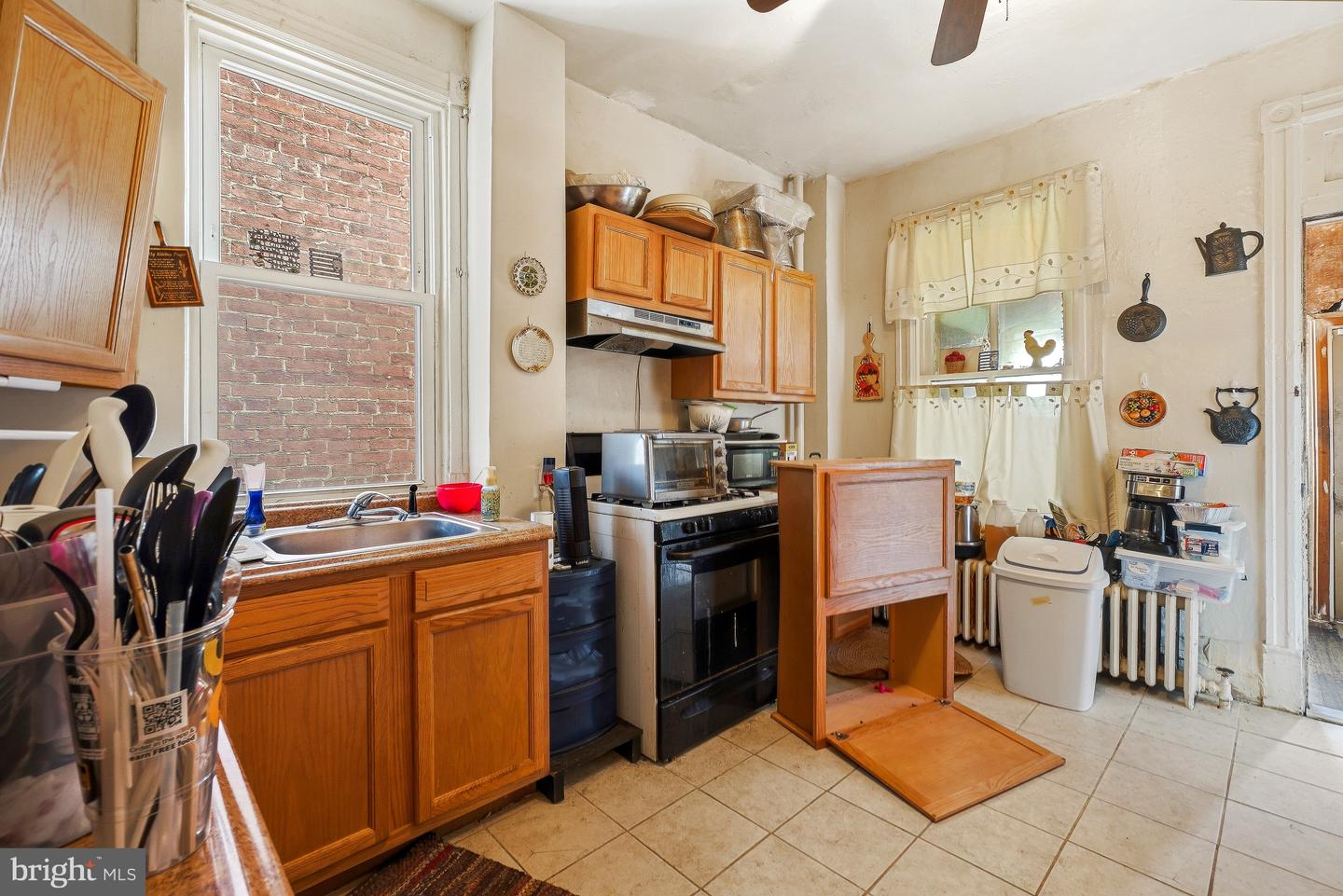 1156 Neal St Ne Property Photo 13