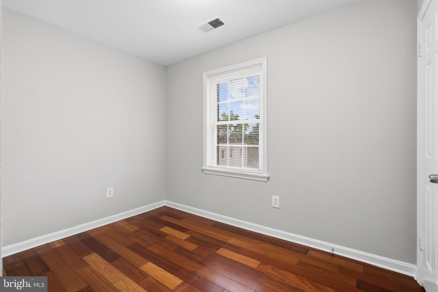 2016 37th St Se #202 Property Photo 19