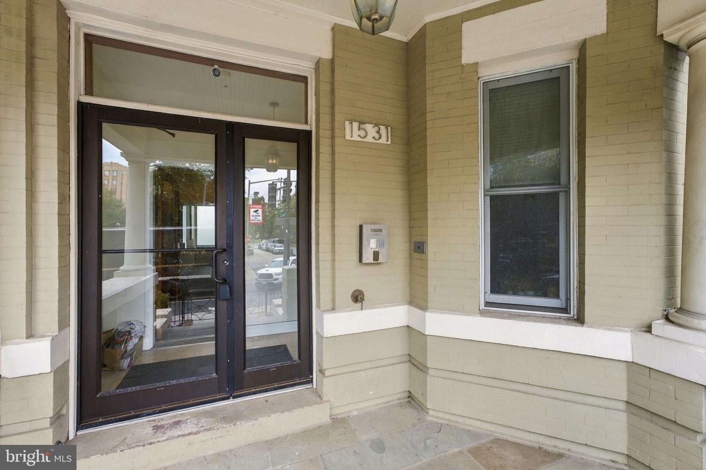 1531 Park Rd Nw #1 Property Photo 3