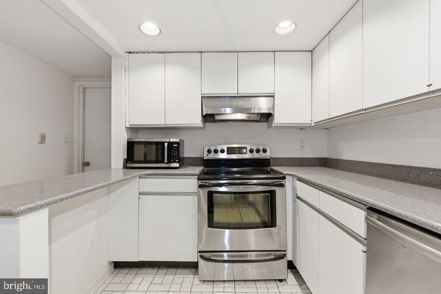 308 East Capitol St Ne #11 Property Photo 6