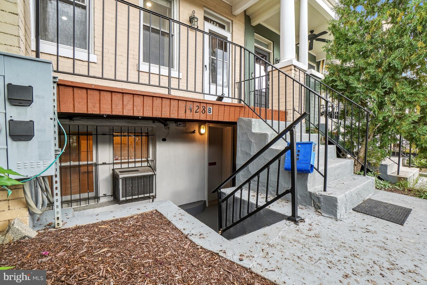 1428 Independence Ave Se Property Photo 25