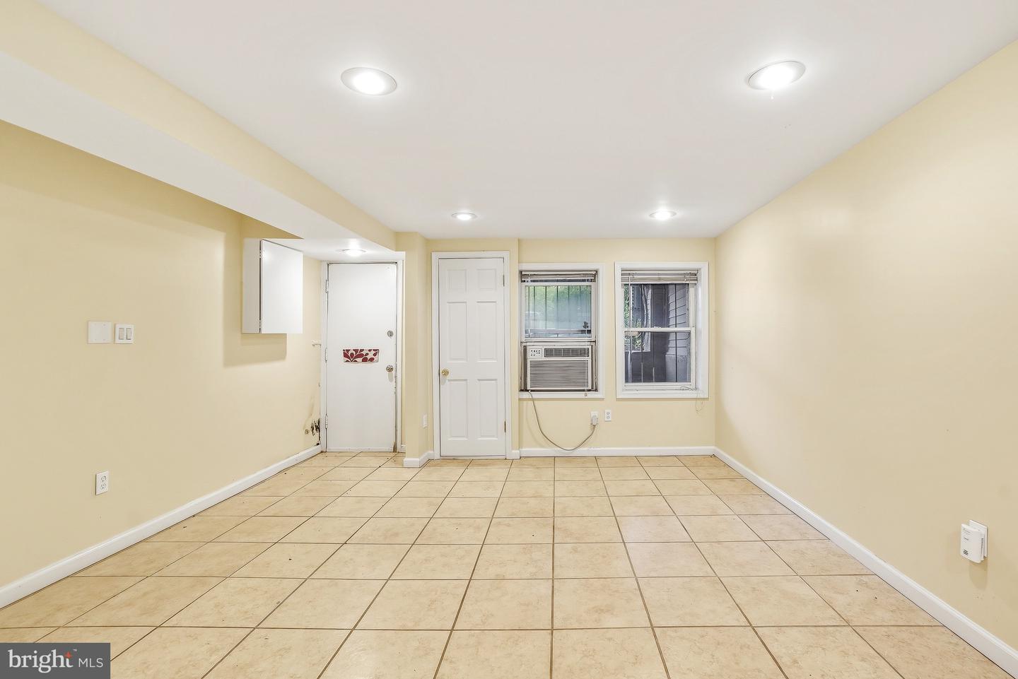 1428 Independence Ave Se Property Photo 31