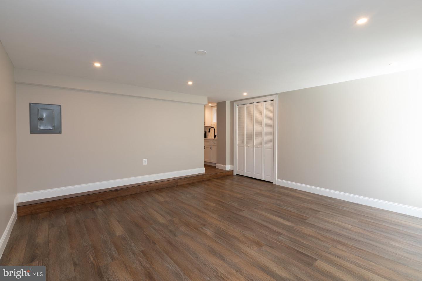 3724 24th St Ne Property Photo 53