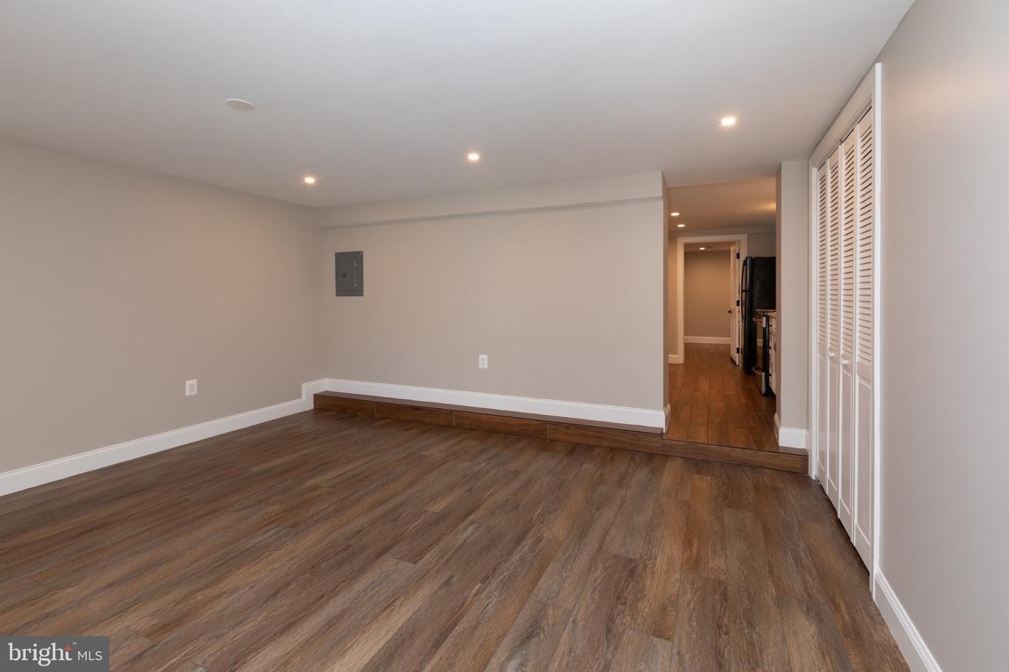 3724 24th St Ne Property Photo 54