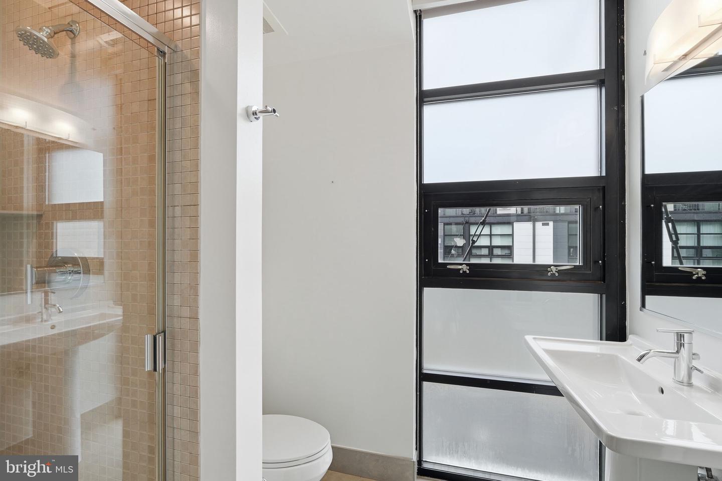 2125 14th St Nw #311w Property Photo 9