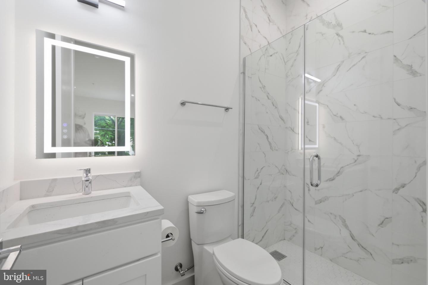 710 Kennedy St Nw #10 Property Photo 15