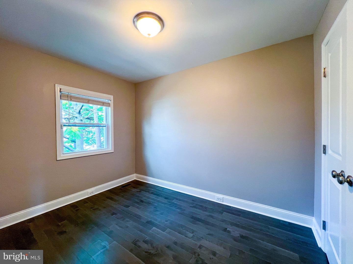1510 Queen St Ne Property Photo 17
