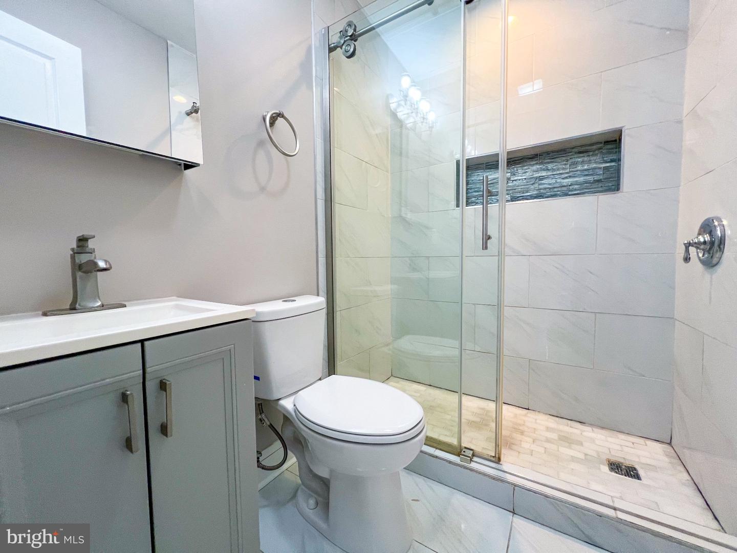 1510 Queen St Ne Property Photo 25