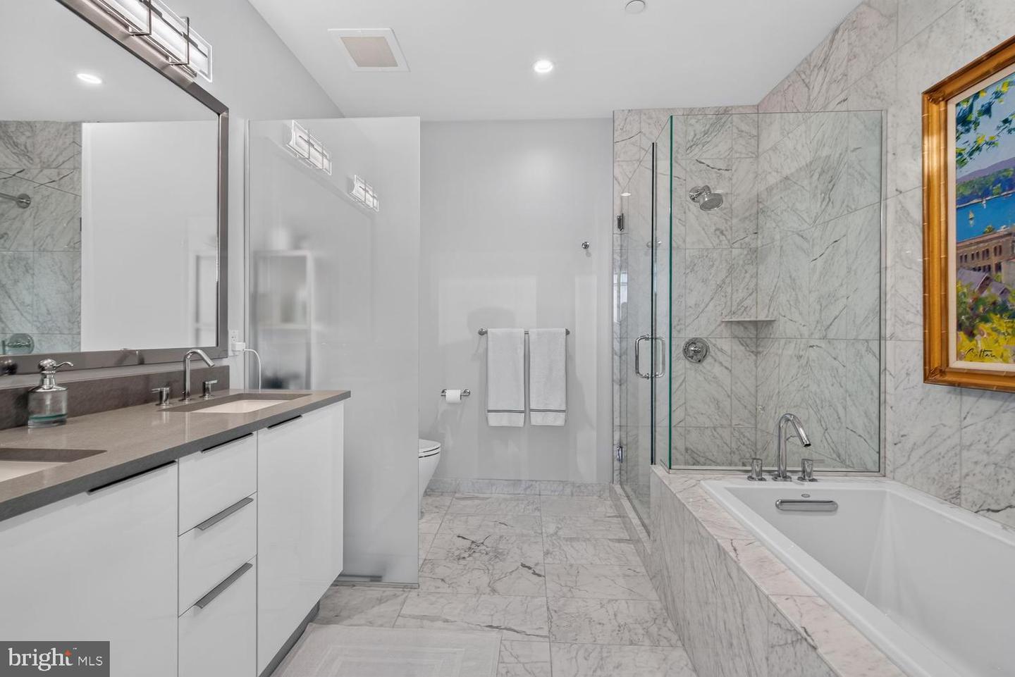 45 Sutton Sq Sw #ph01 Property Photo 45