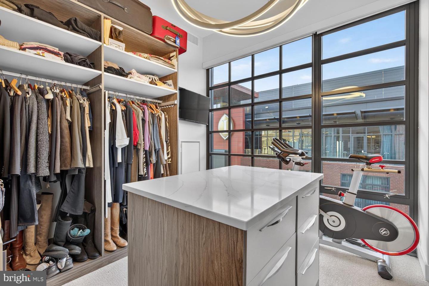 45 Sutton Sq Sw #ph01 Property Photo 54