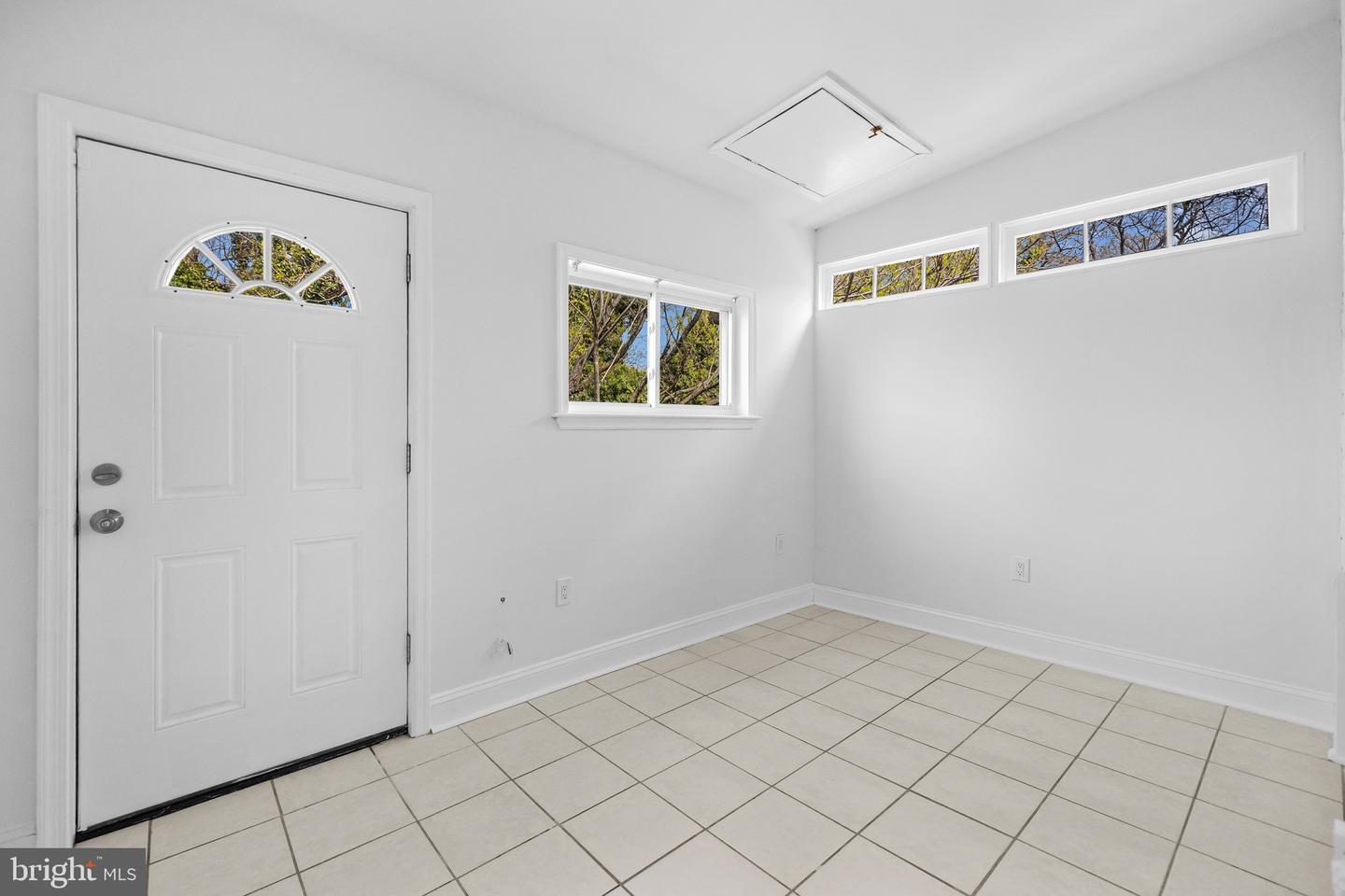 1508 V St Se #4 Property Photo 6