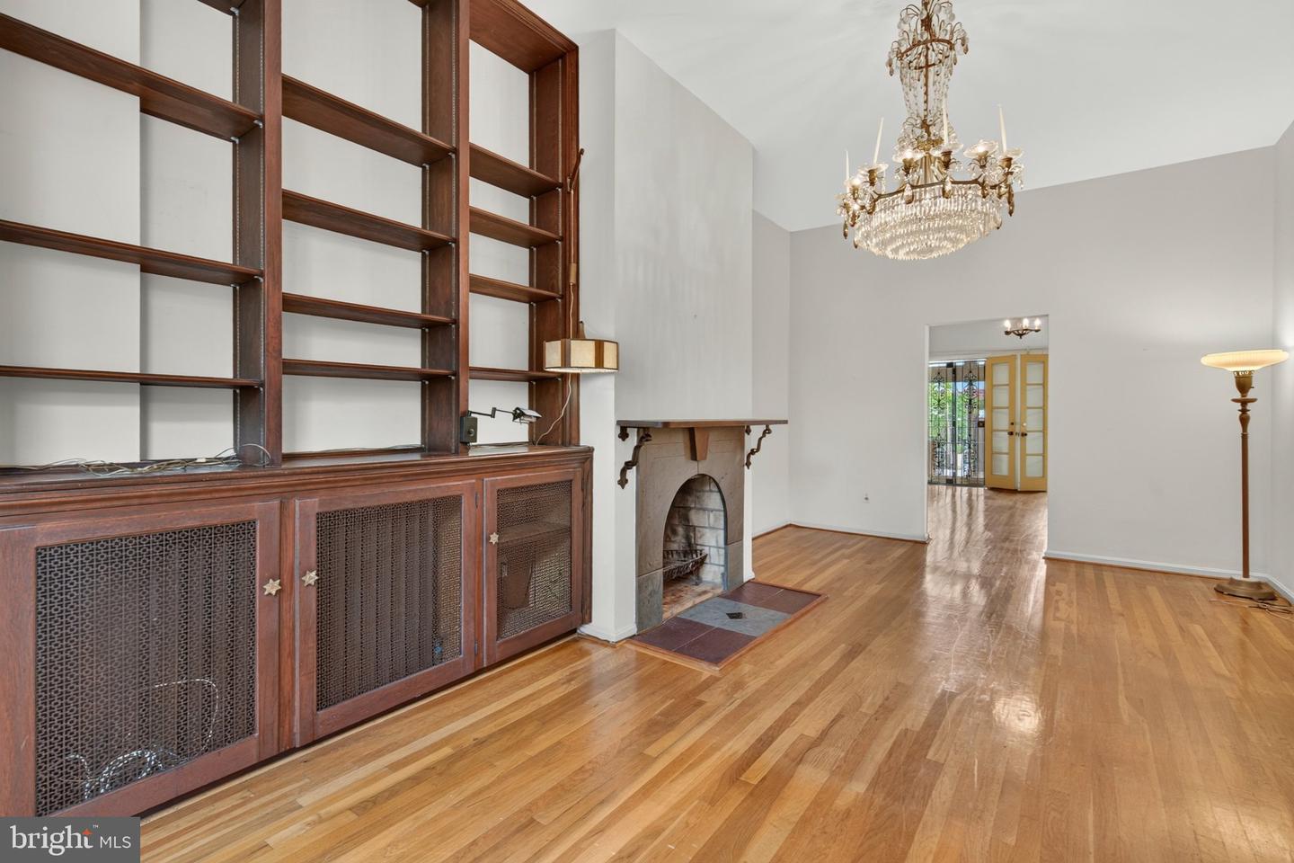 312 D St Ne Property Photo 8