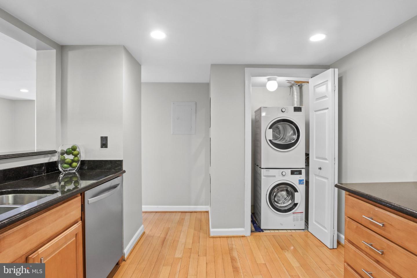1080 Wisconsin Ave Nw #2012 Property Photo 16