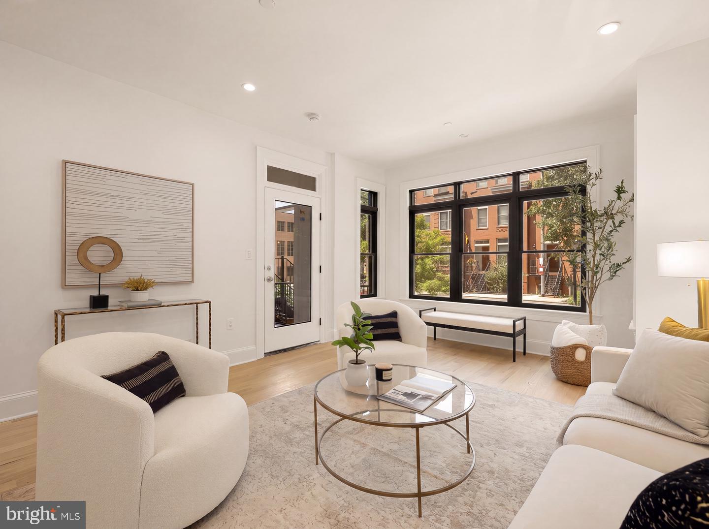 1237 4th St Nw #b1 Property Photo 3