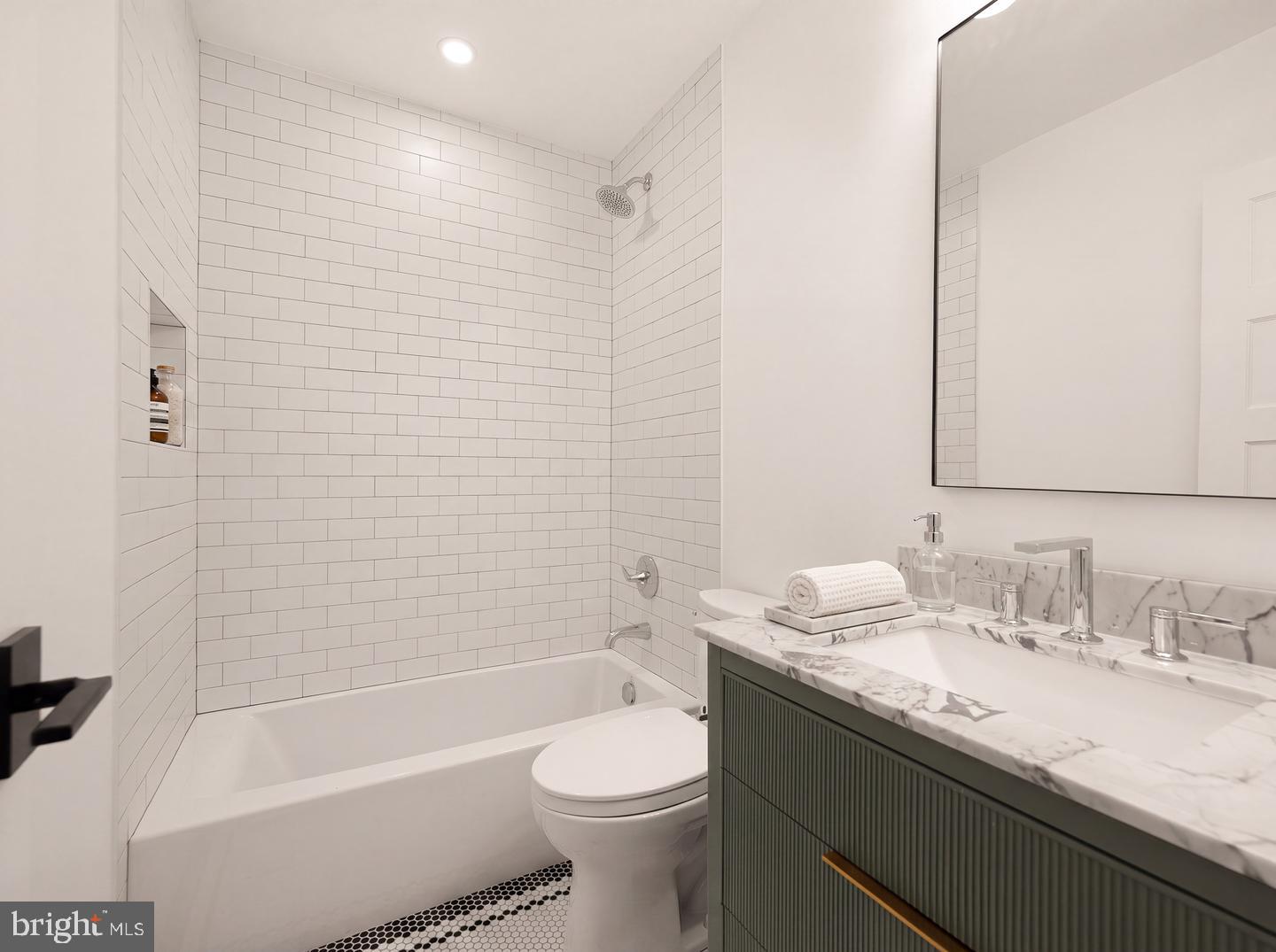 1237 4th St Nw #b1 Property Photo 19