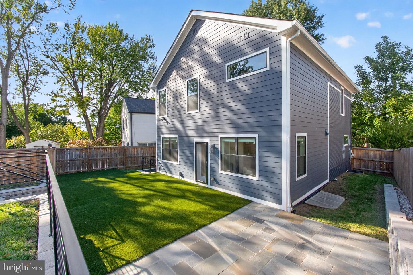 4244 Alton Pl Nw Property Photo 43