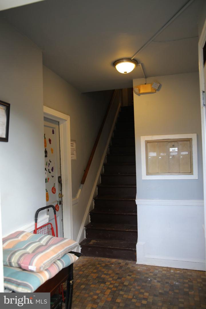 4009 9th St Ne Property Photo 2
