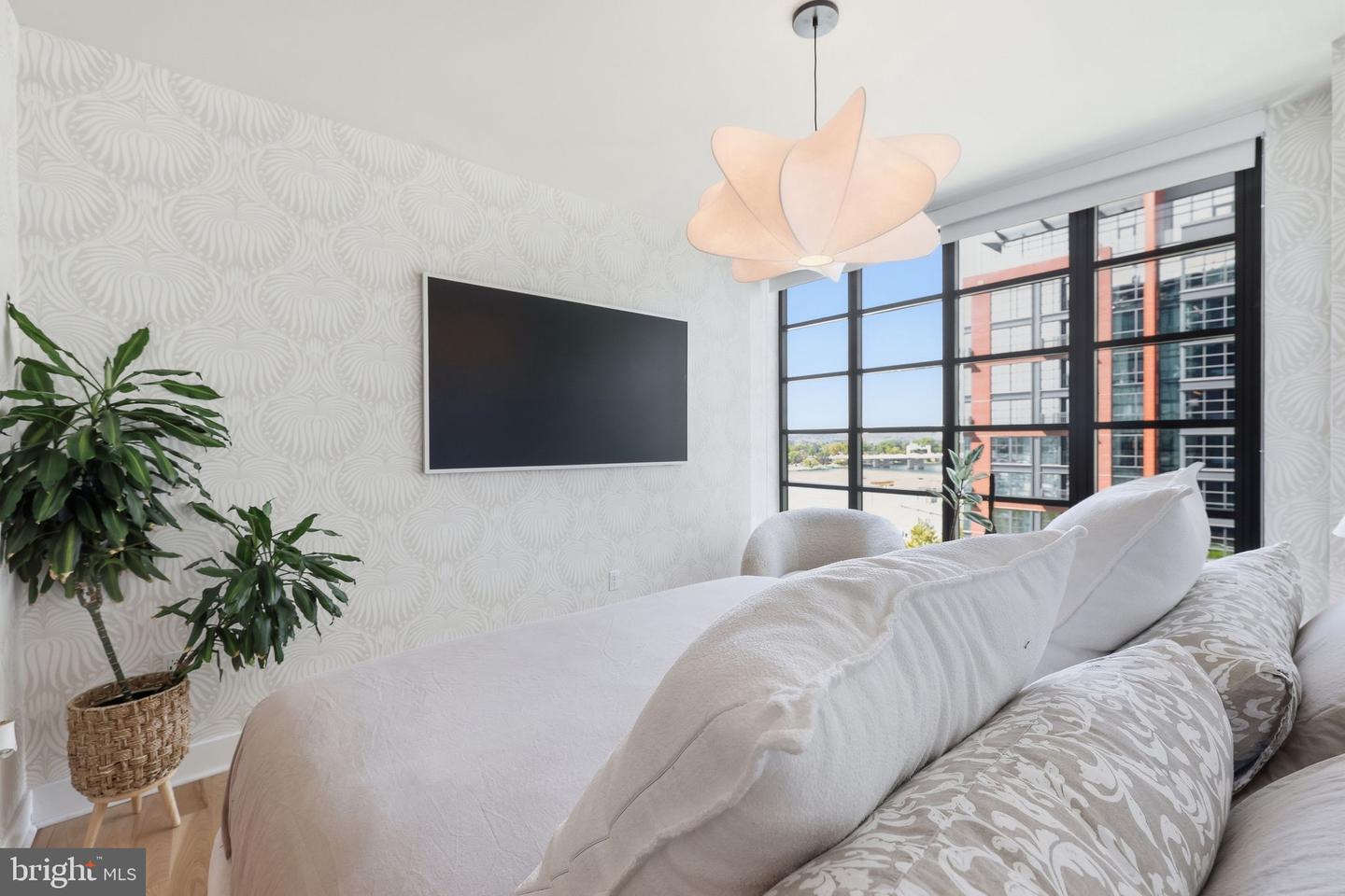 45 Sutton Sq Sw #706 Property Photo 18