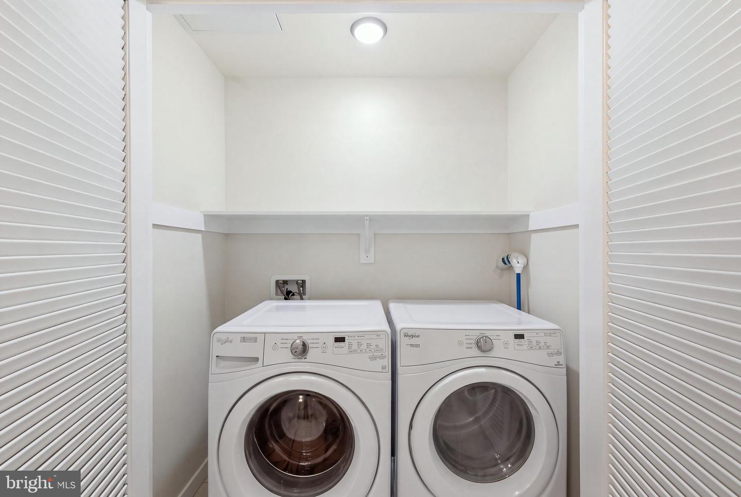 45 Sutton Sq Sw #706 Property Photo 32