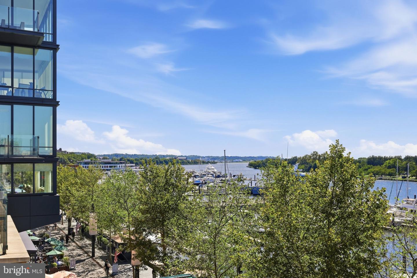 45 Sutton Sq Sw #706 Property Photo 53