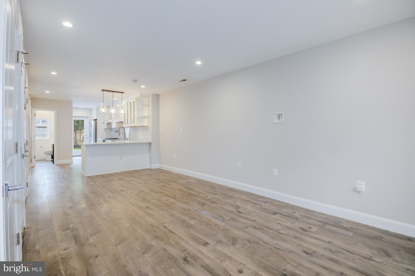 435 Ridge St Nw Property Photo 5