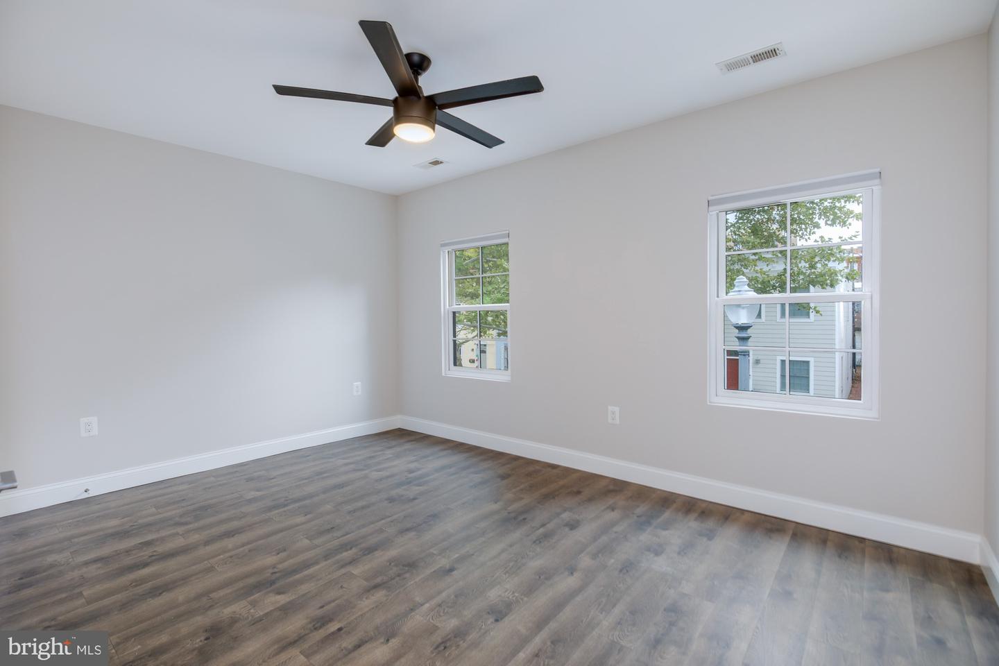 435 Ridge St Nw Property Photo 18