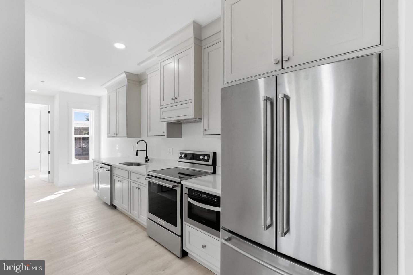 3421 Wisconsin Ave Nw Property Photo 5