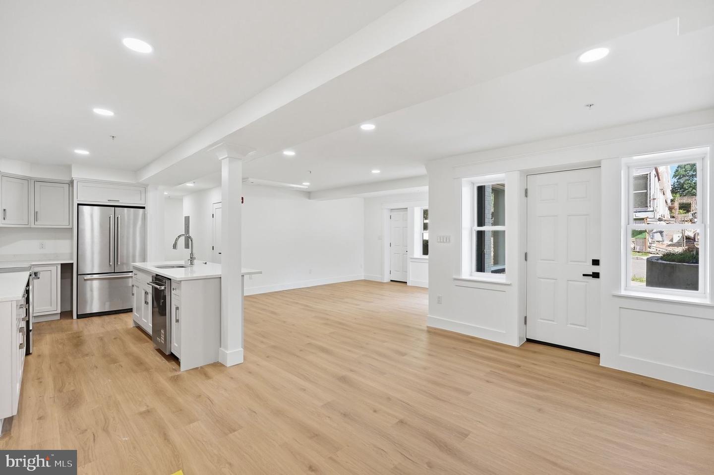 3421 Wisconsin Ave Nw Property Photo 6