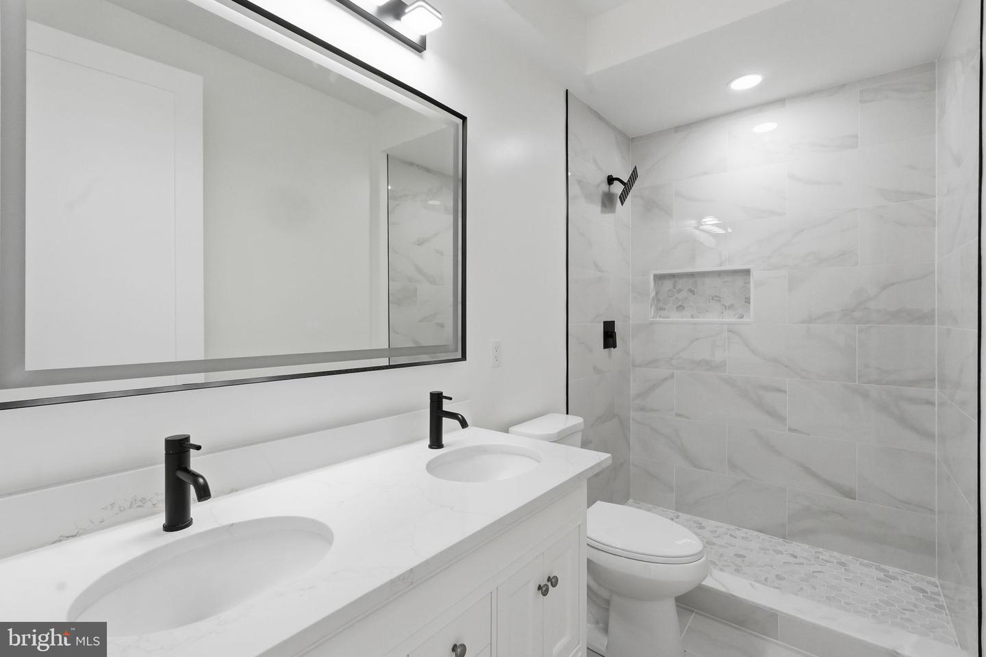 3421 Wisconsin Ave Nw Property Photo 10