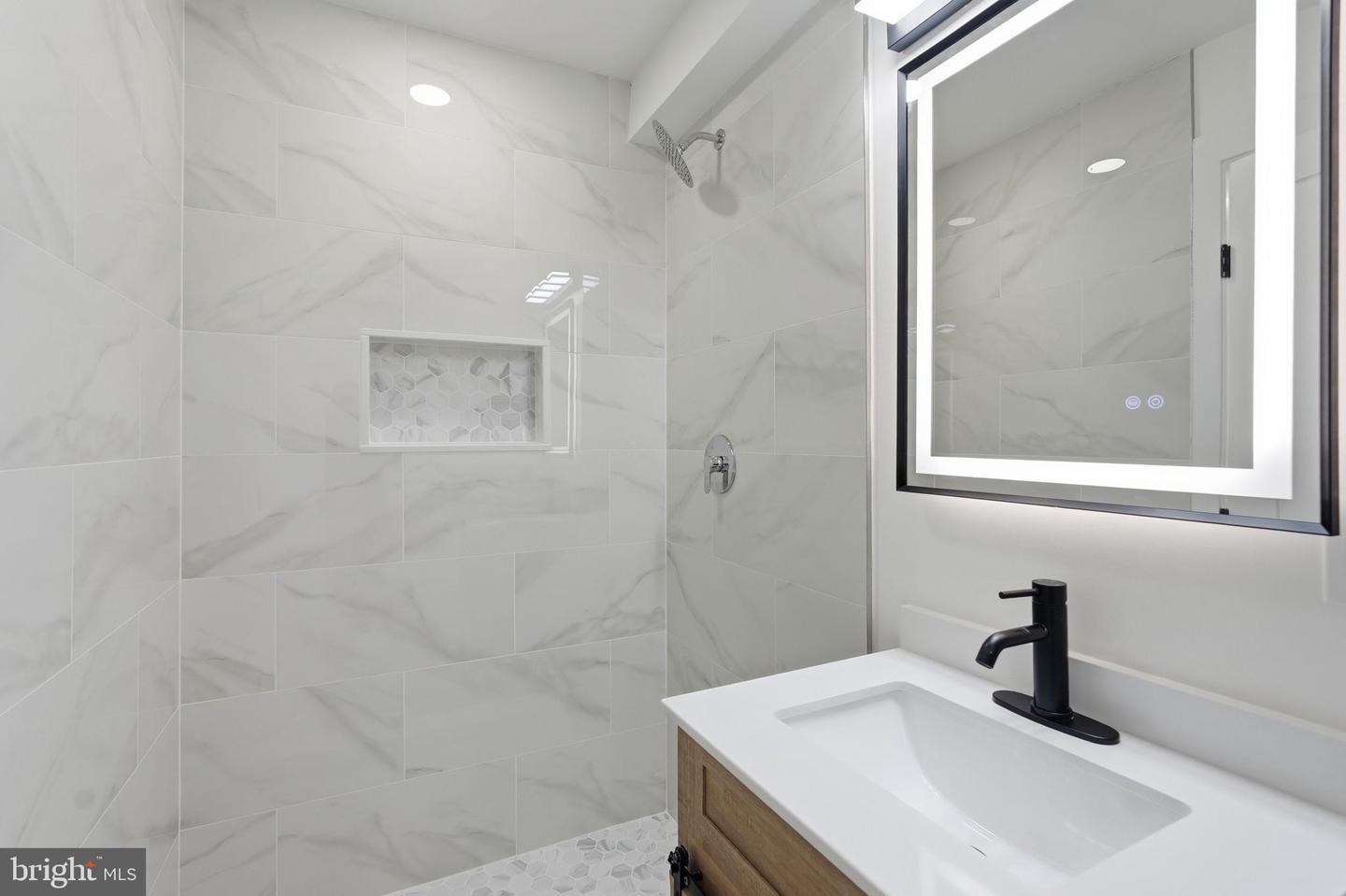 3421 Wisconsin Ave Nw Property Photo 11