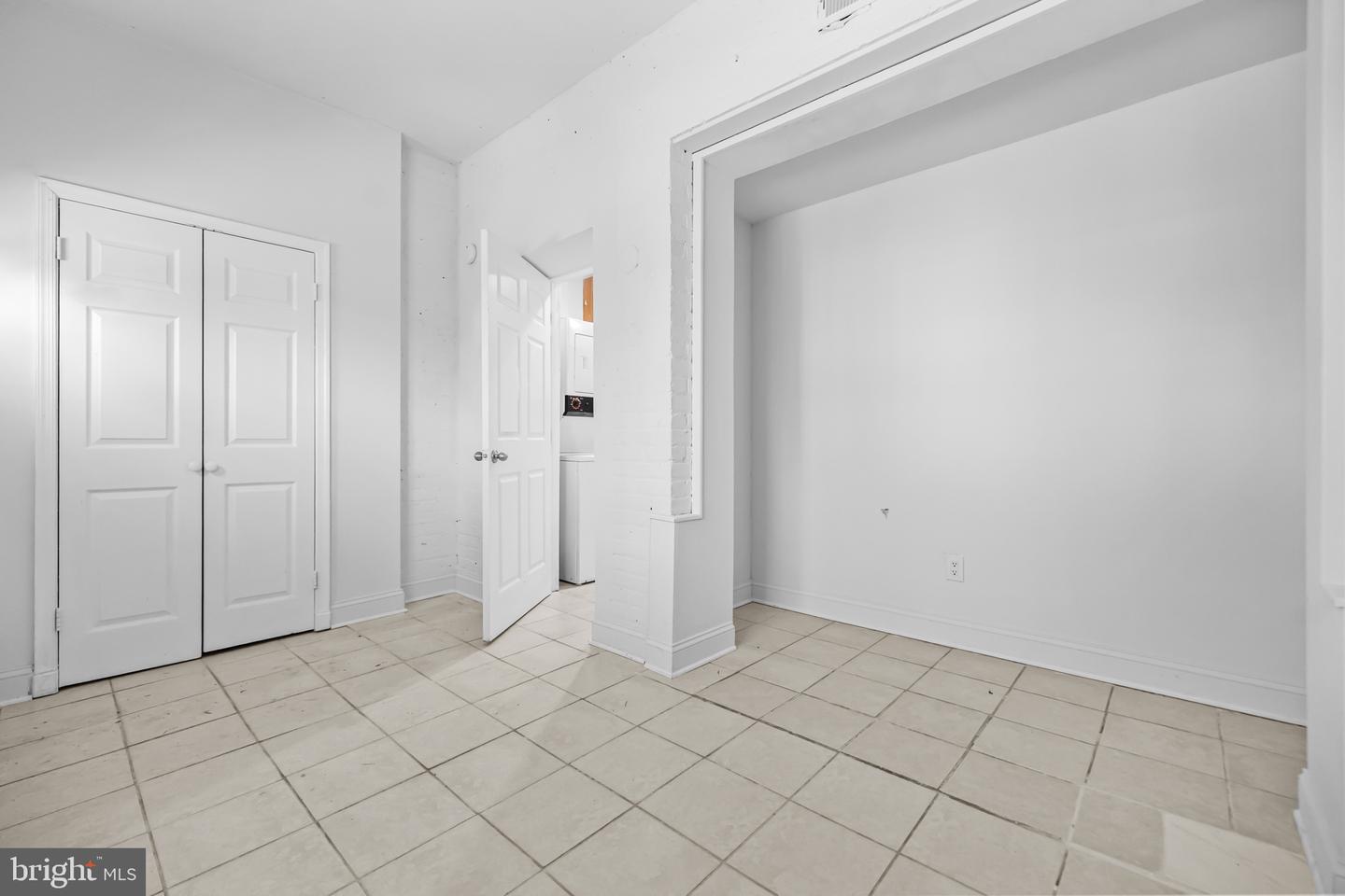 1508 V St Se #2 Property Photo 8