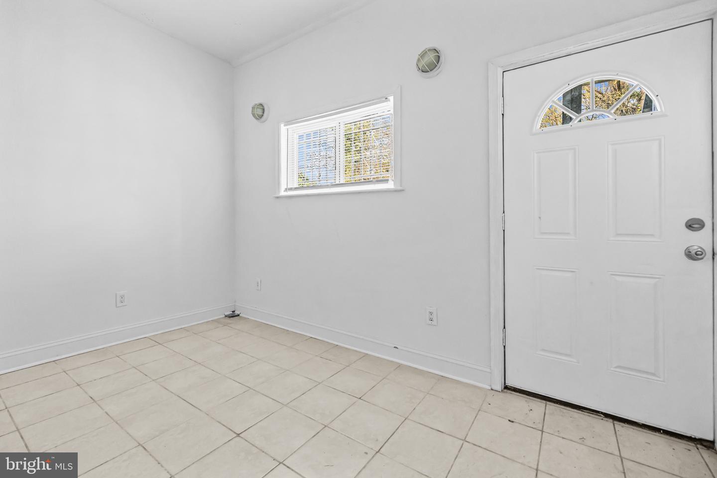 1508 V St Se #2 Property Photo 9