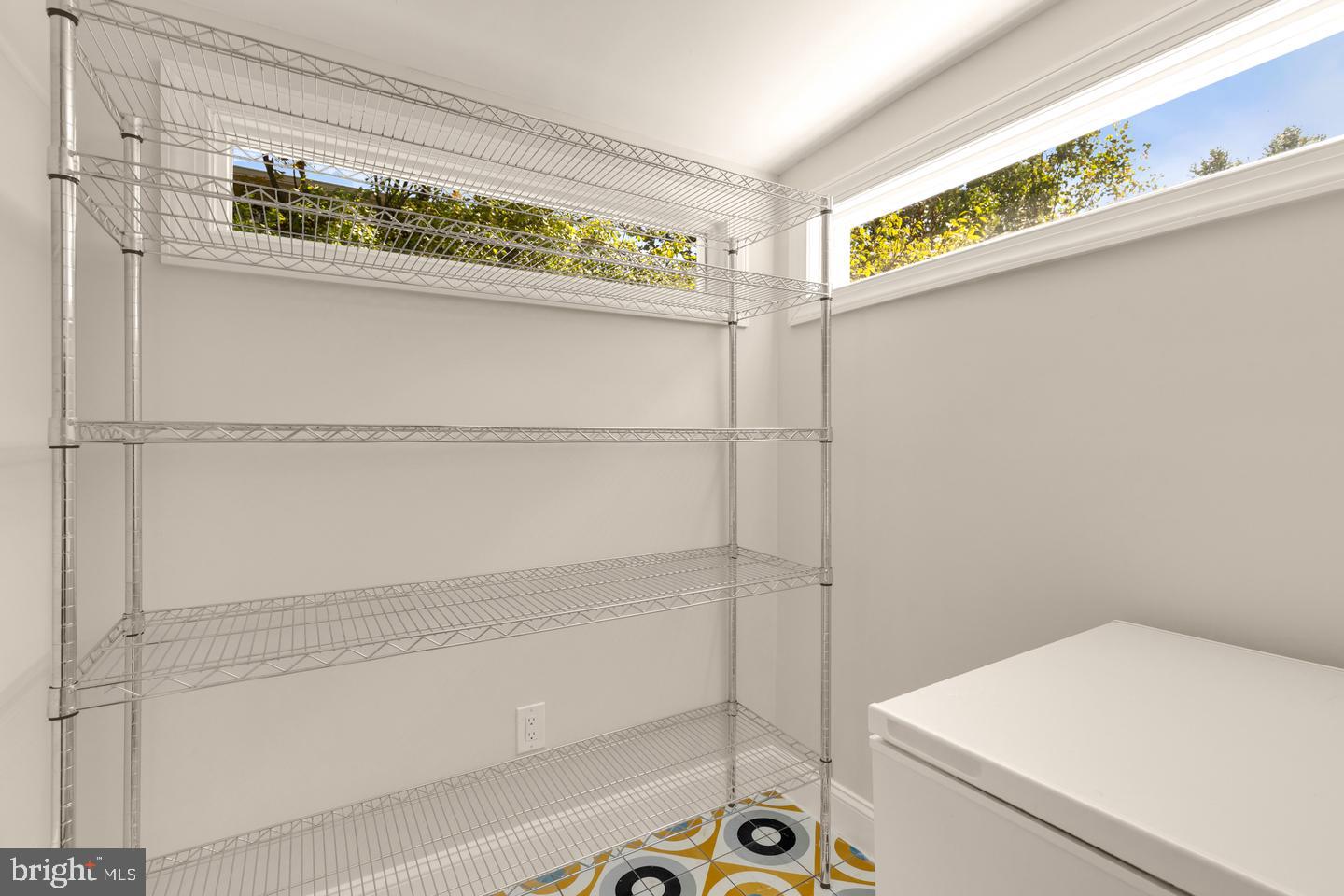 1351 Otis St Ne Property Photo 25
