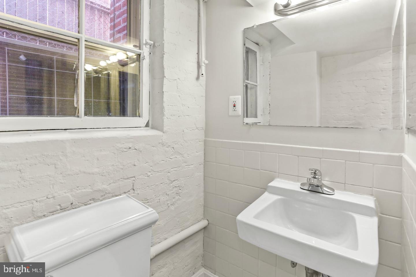 3286 N St Nw Property Photo 30