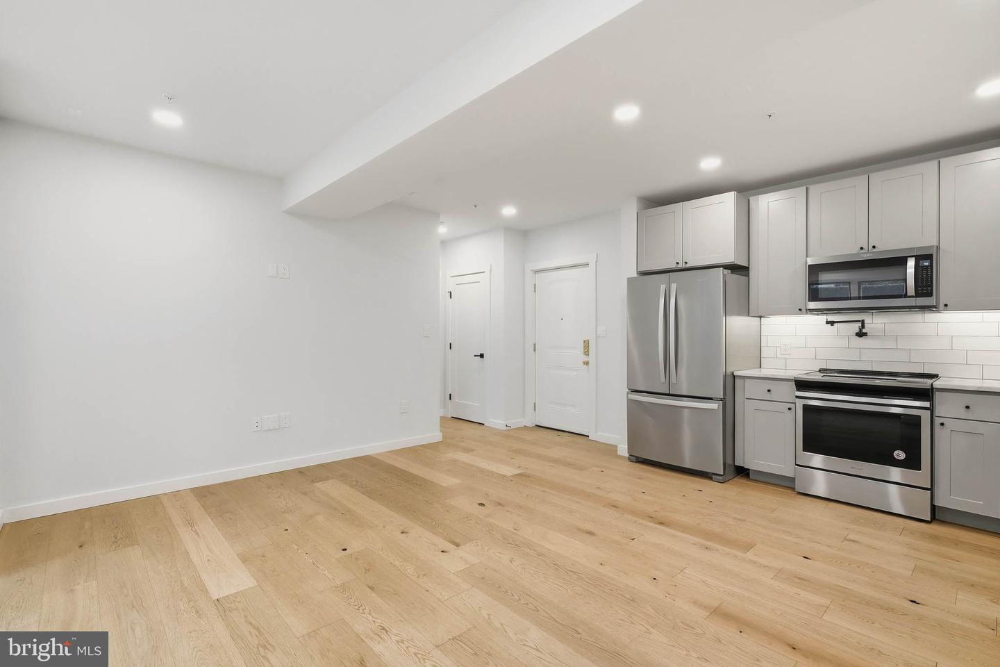 6914 Willow St Nw #1 Property Photo 11