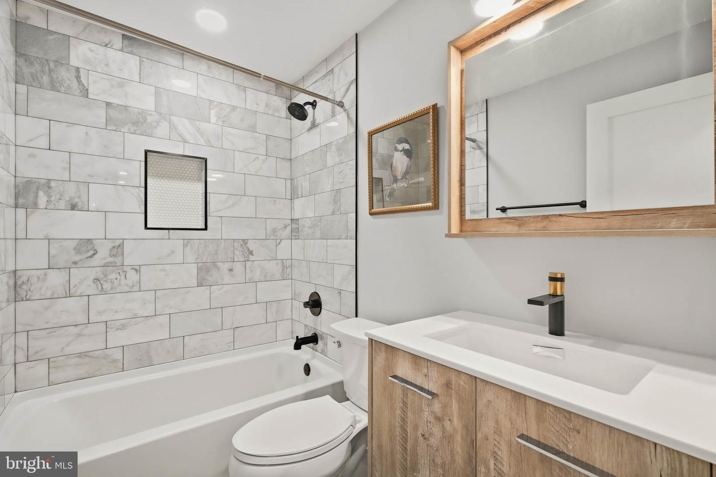 6914 Willow St Nw #1 Property Photo 16