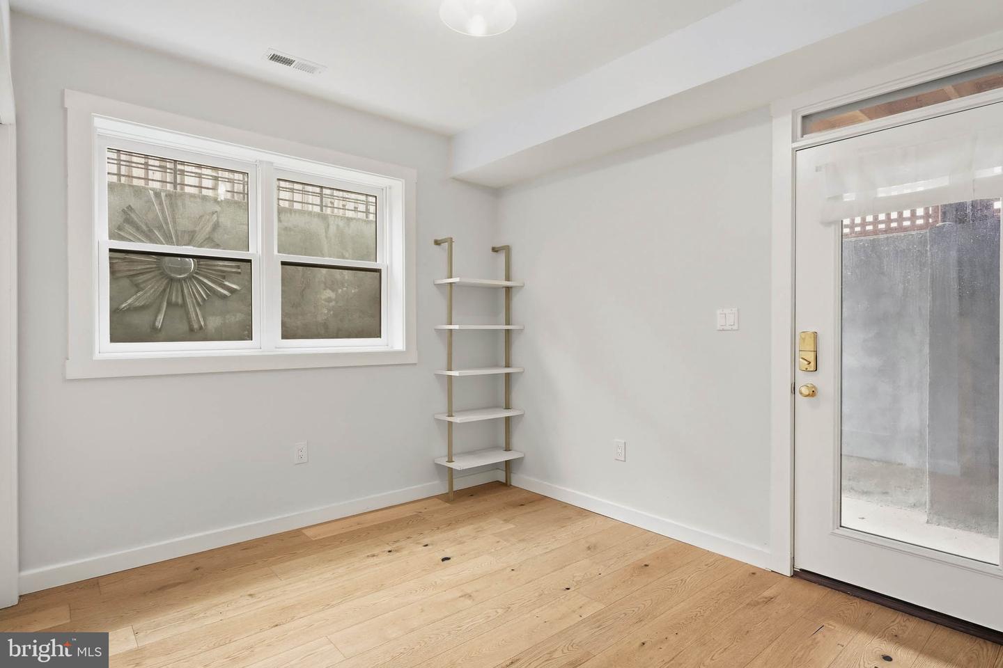 6914 Willow St Nw #1 Property Photo 19